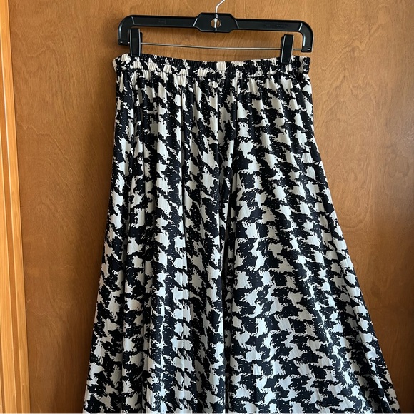 Lucky & Coco Maxi Houndstooth Polyester Skirt - Picture 5 of 10